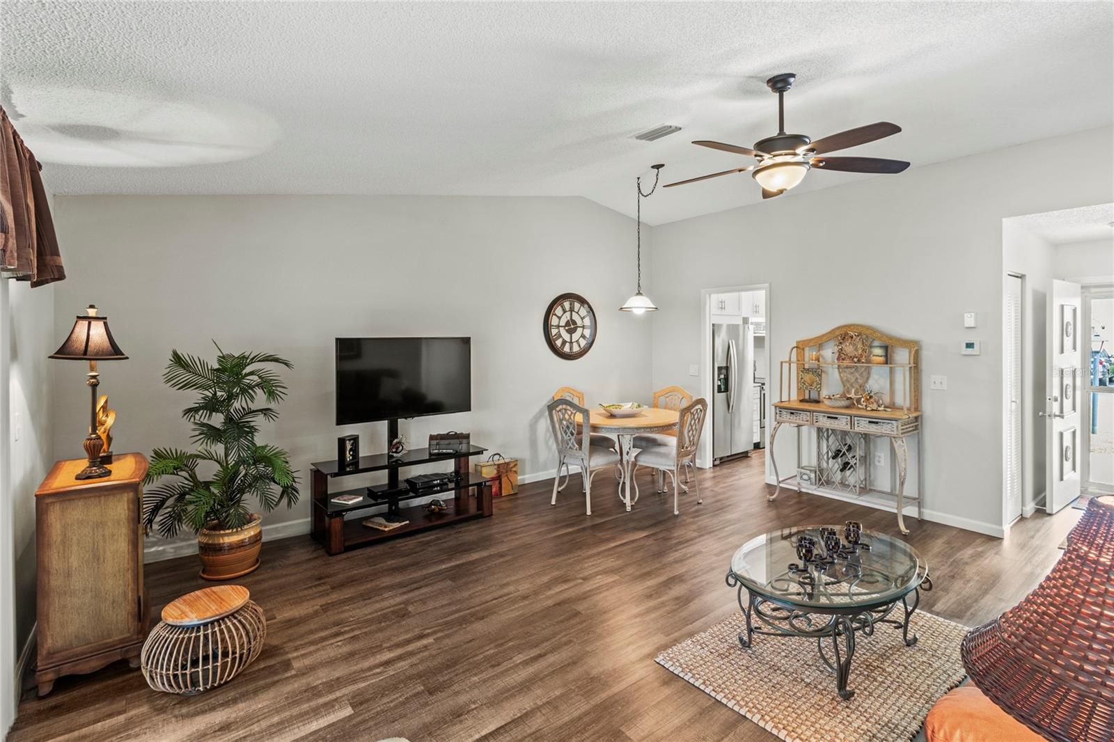 CORTEZ VILLAS CONDO 11 PH B - Residential