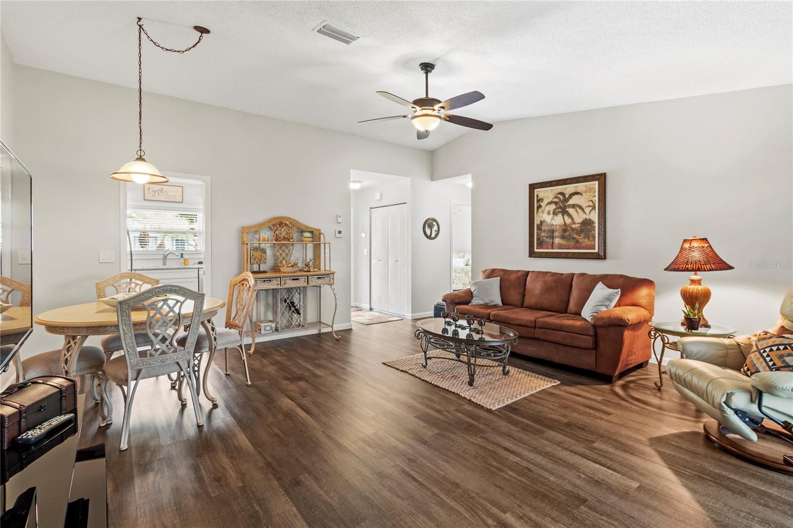 CORTEZ VILLAS CONDO 11 PH B - Residential