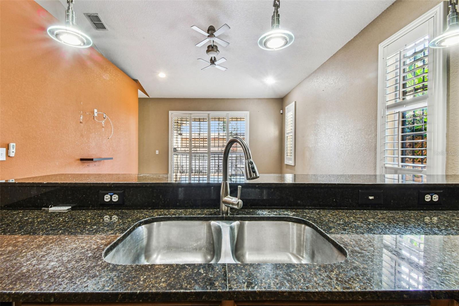 COTTERS SPRING HILL SUB ADD - Residential