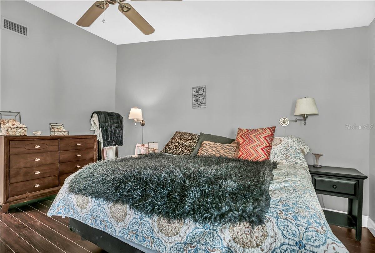 CURLEW LANDINGS - Residential