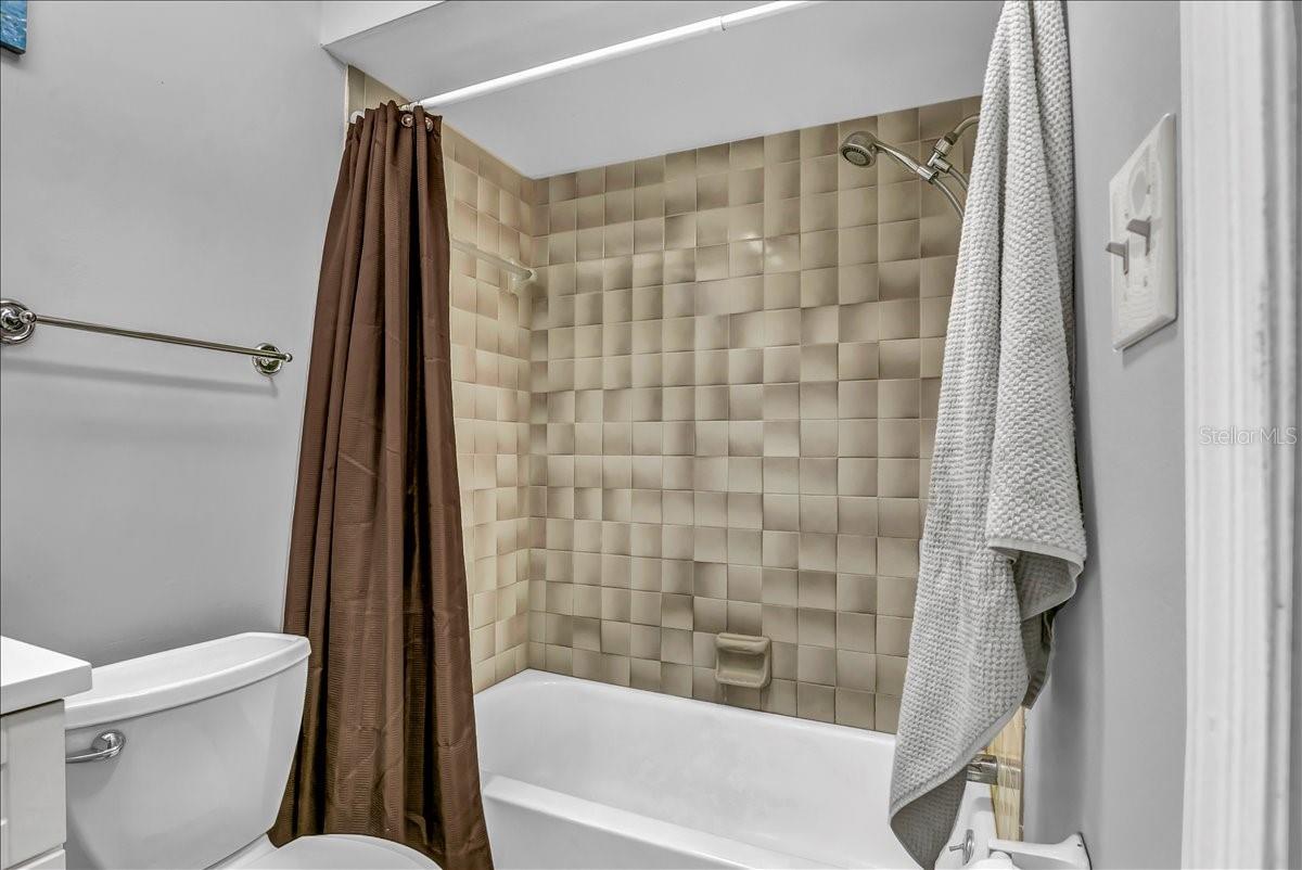 CURLEW LANDINGS - Residential