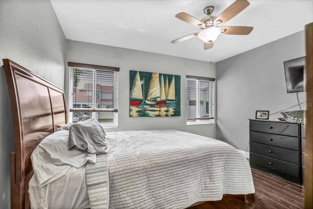 CURLEW LANDINGS - Residential