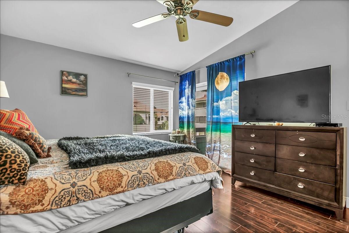 CURLEW LANDINGS - Residential