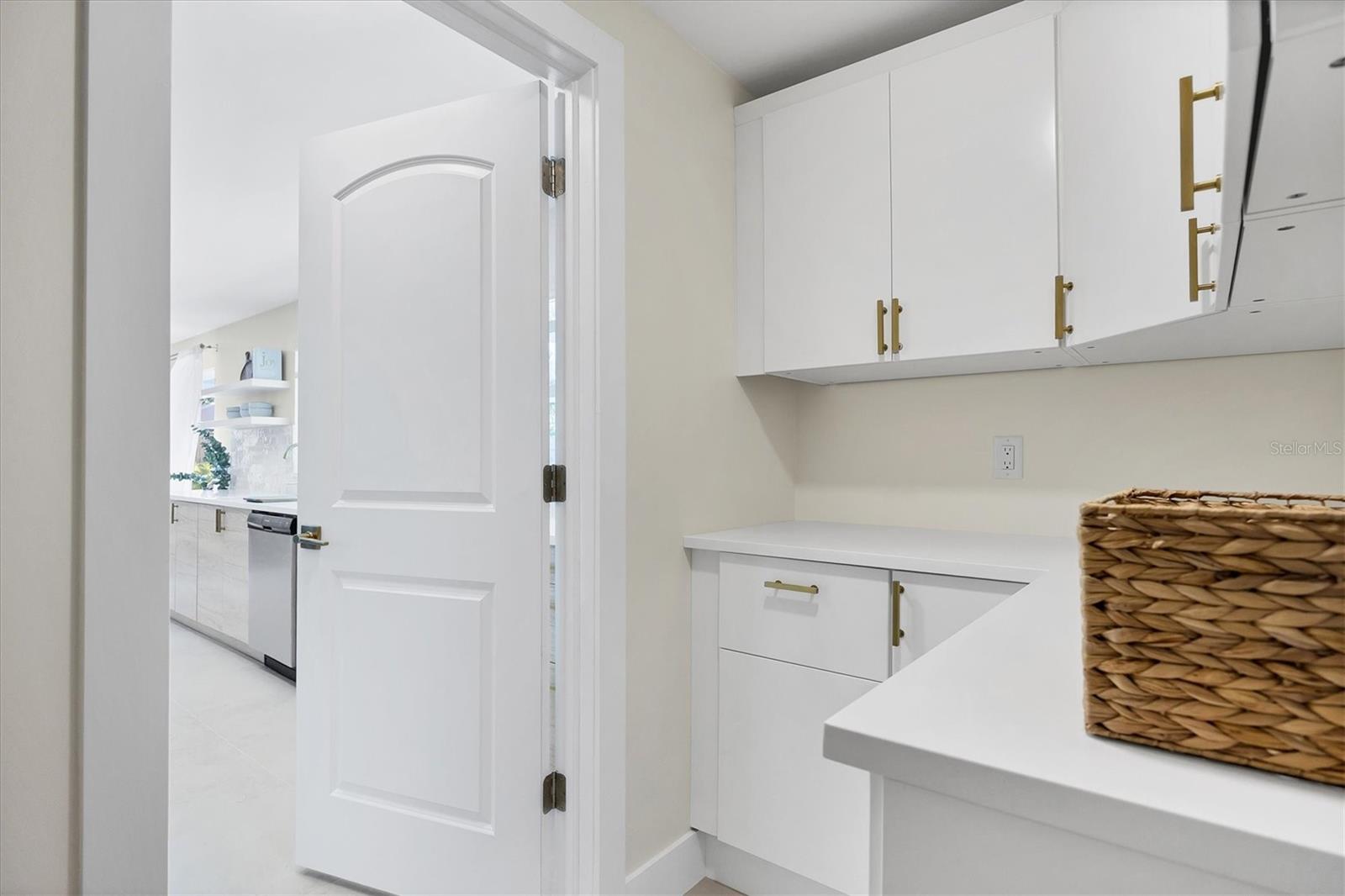 SOUTH GATE - Residential Lease