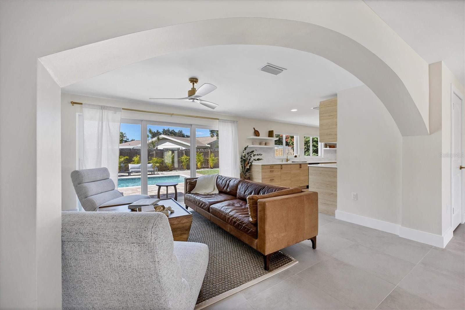 SOUTH GATE - Residential Lease