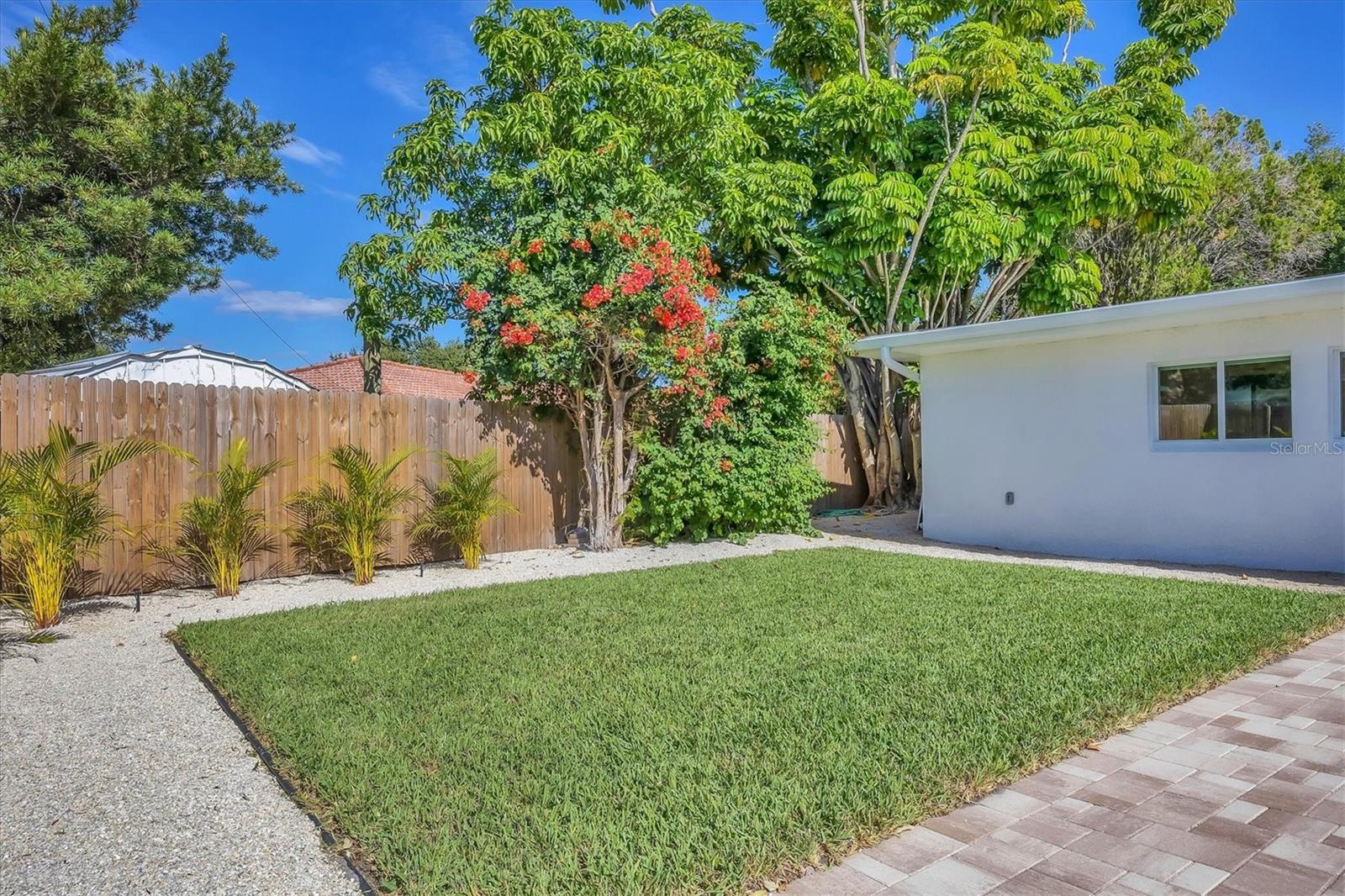 SOUTH GATE - Residential Lease