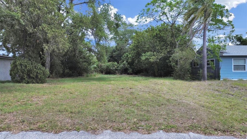 Photo of 4801 21st Avenue S, St Petersburg, FL 33711 (MLS # TB8500406)