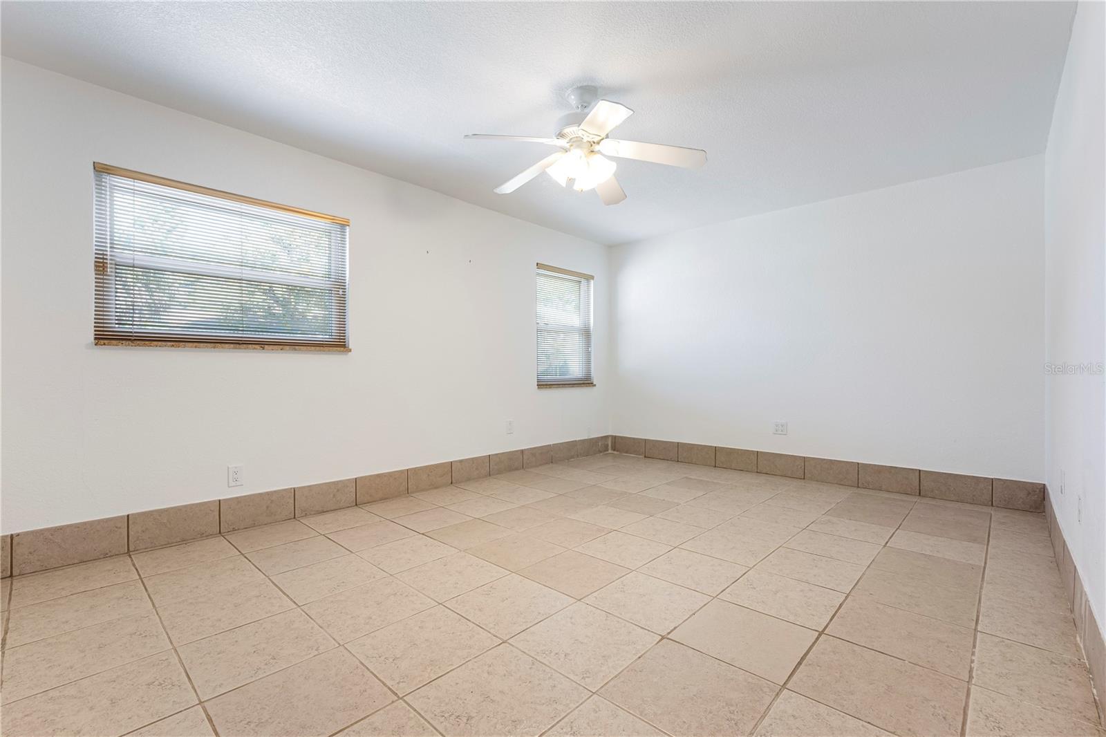 NEWTOWN HEIGHTS FIRST ADD TO - Residential