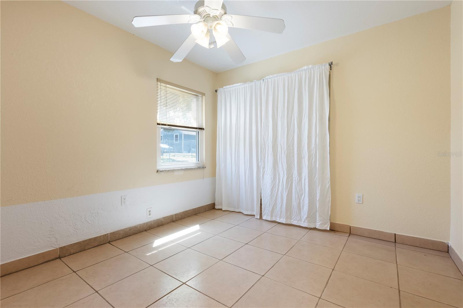 NEWTOWN HEIGHTS FIRST ADD TO - Residential