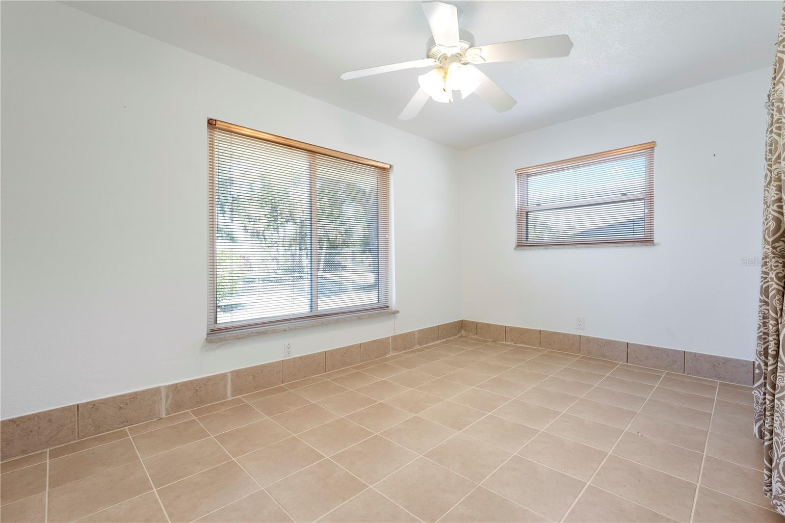 NEWTOWN HEIGHTS FIRST ADD TO - Residential