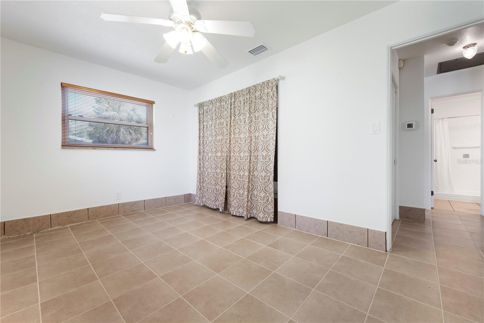 NEWTOWN HEIGHTS FIRST ADD TO - Residential