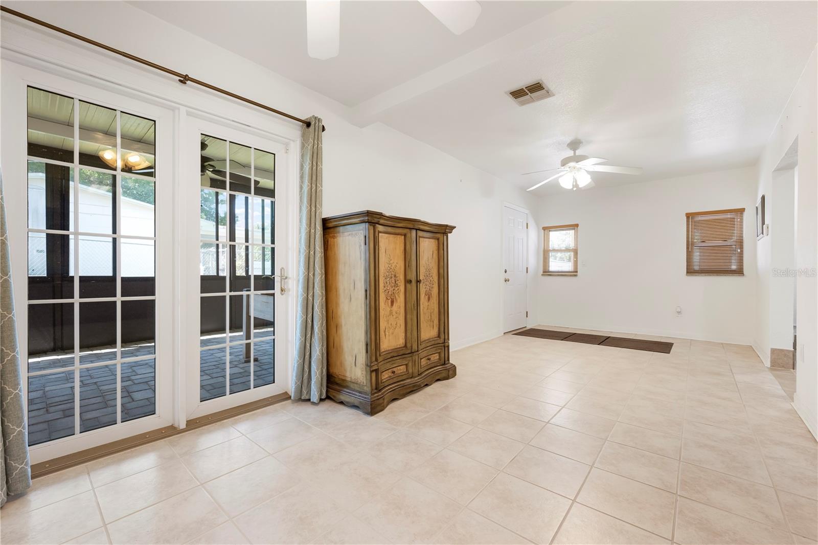 NEWTOWN HEIGHTS FIRST ADD TO - Residential