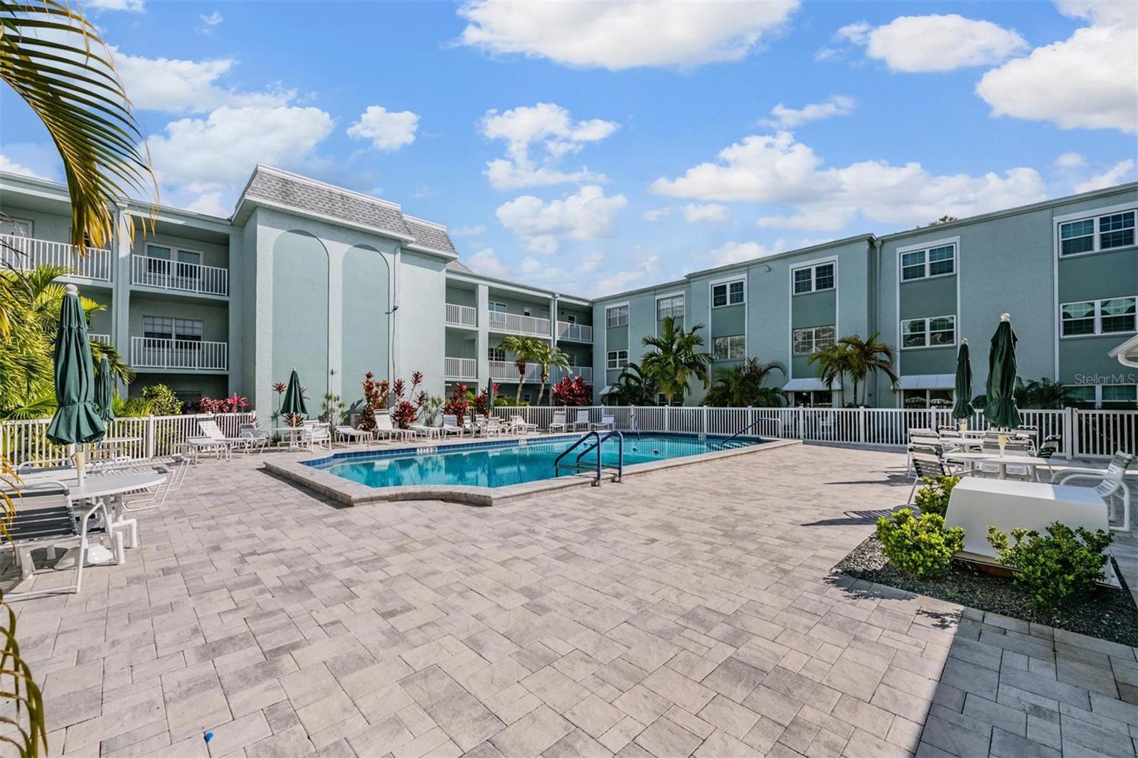 BELLEAIR FOREST - Residential