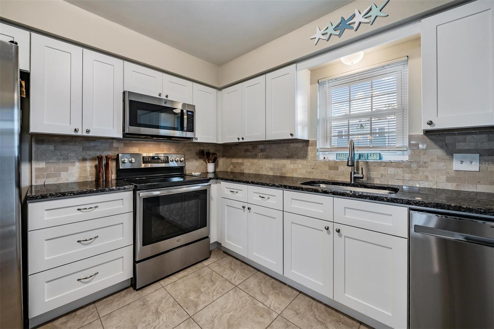 BELLEAIR FOREST - Residential