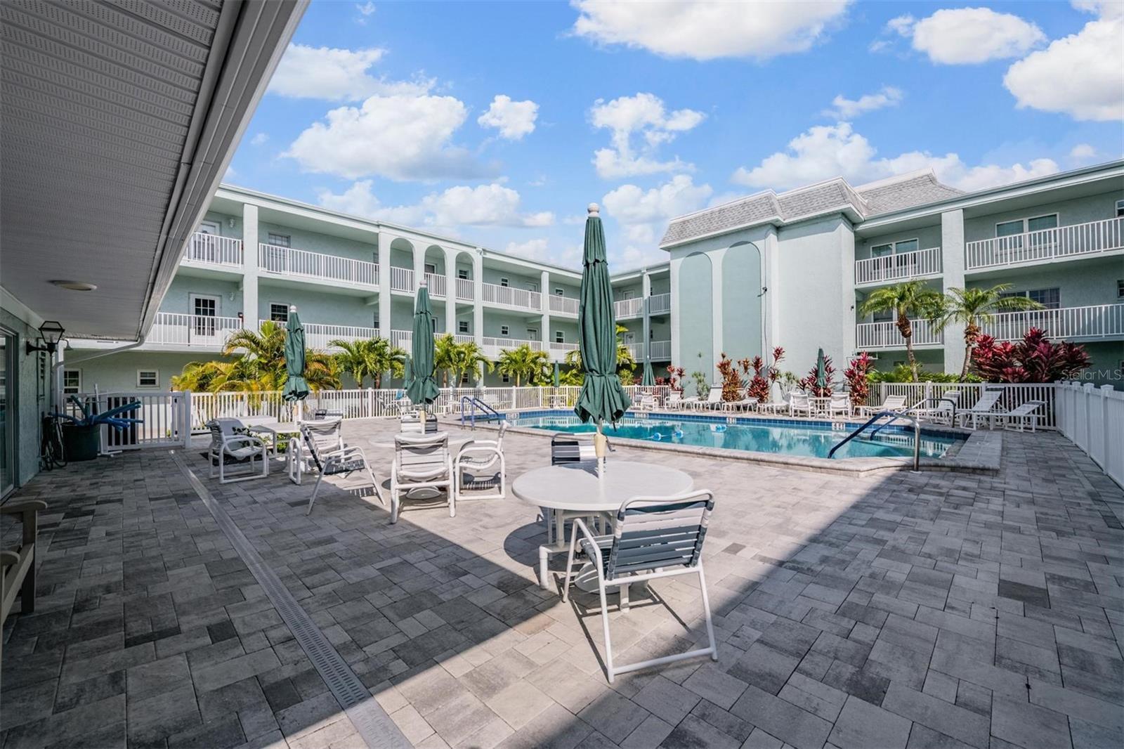 BELLEAIR FOREST - Residential