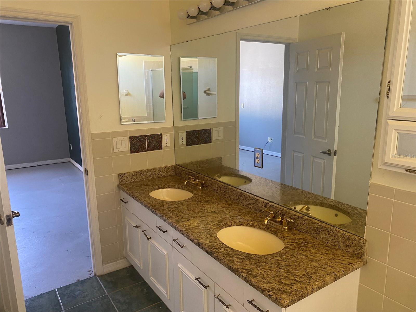 POINCIANA ESTATES SEC B - Residential