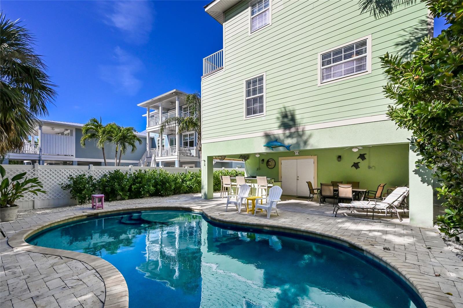 ISLAND SUN & BEACH - Residential