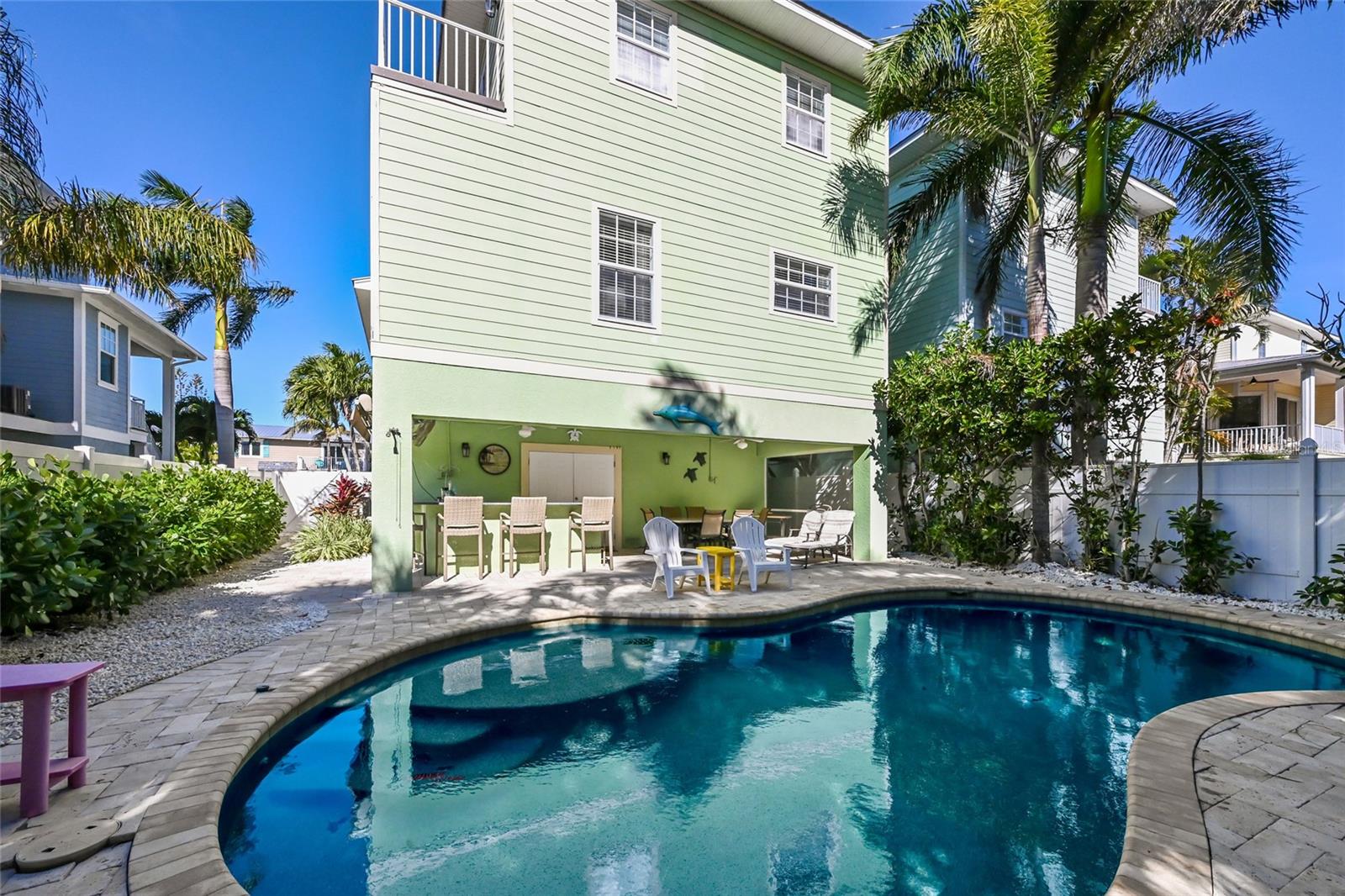 ISLAND SUN & BEACH - Residential