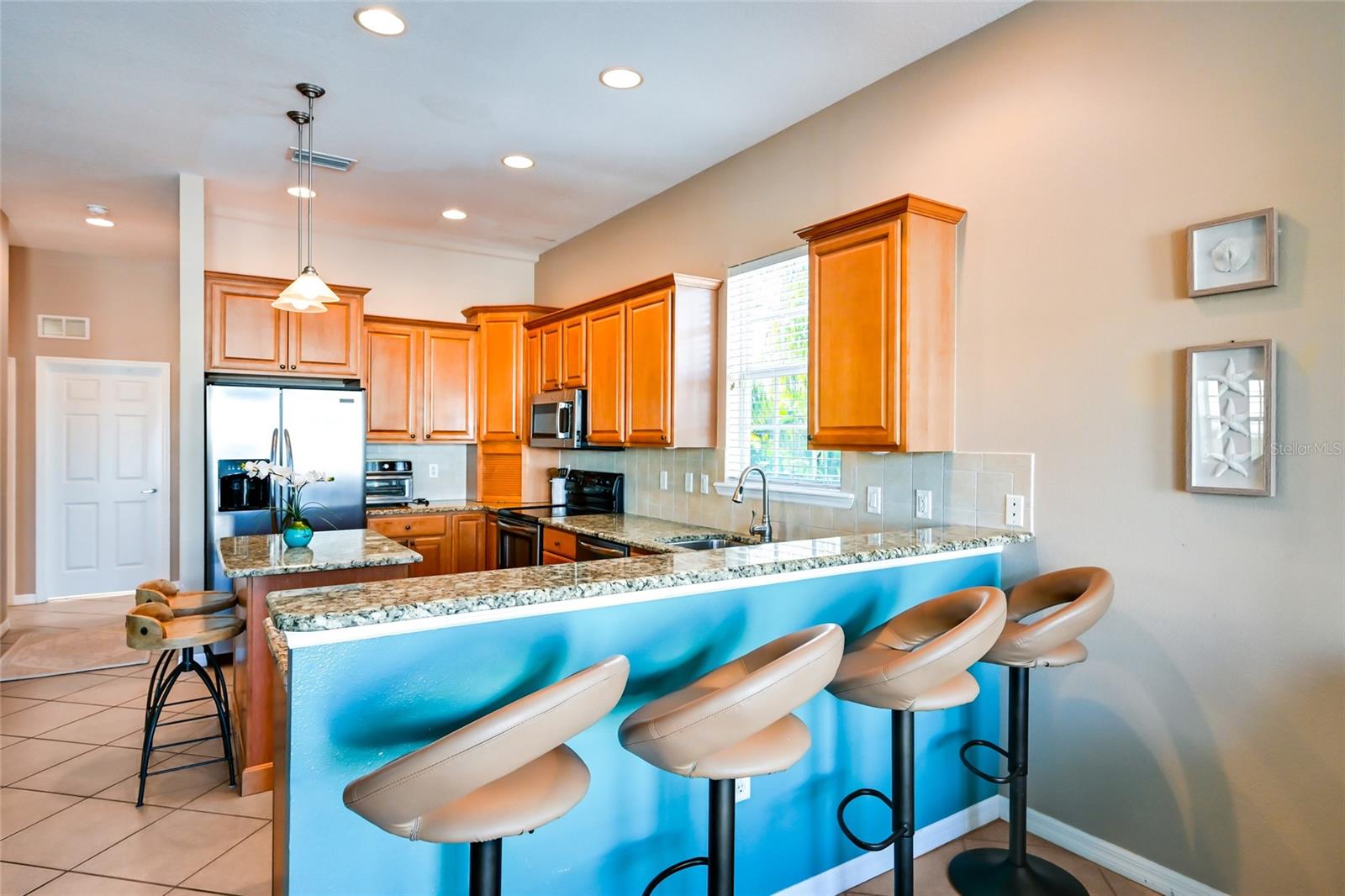 ISLAND SUN & BEACH - Residential