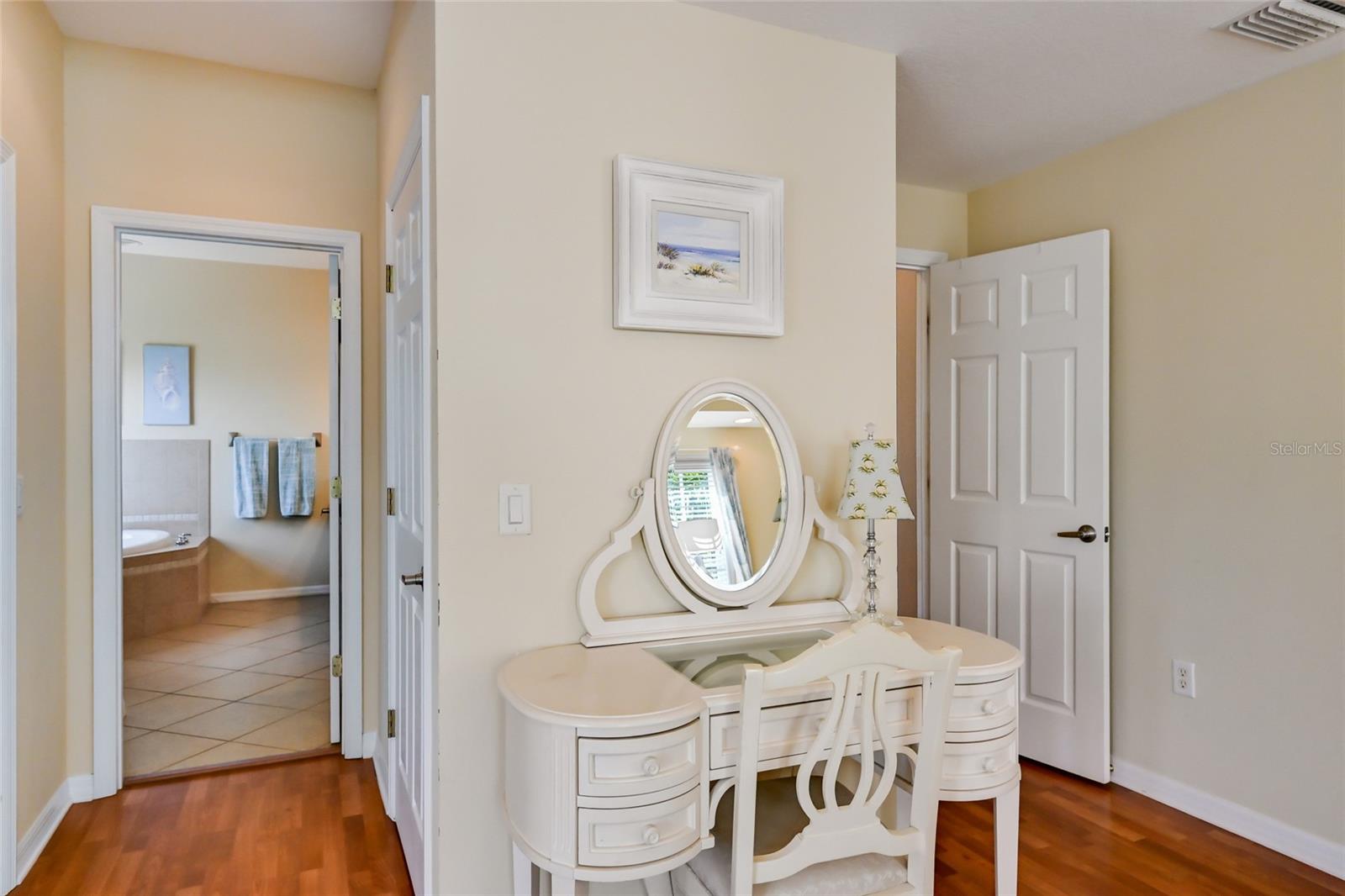 ISLAND SUN & BEACH - Residential