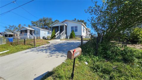 A home in TAMPA