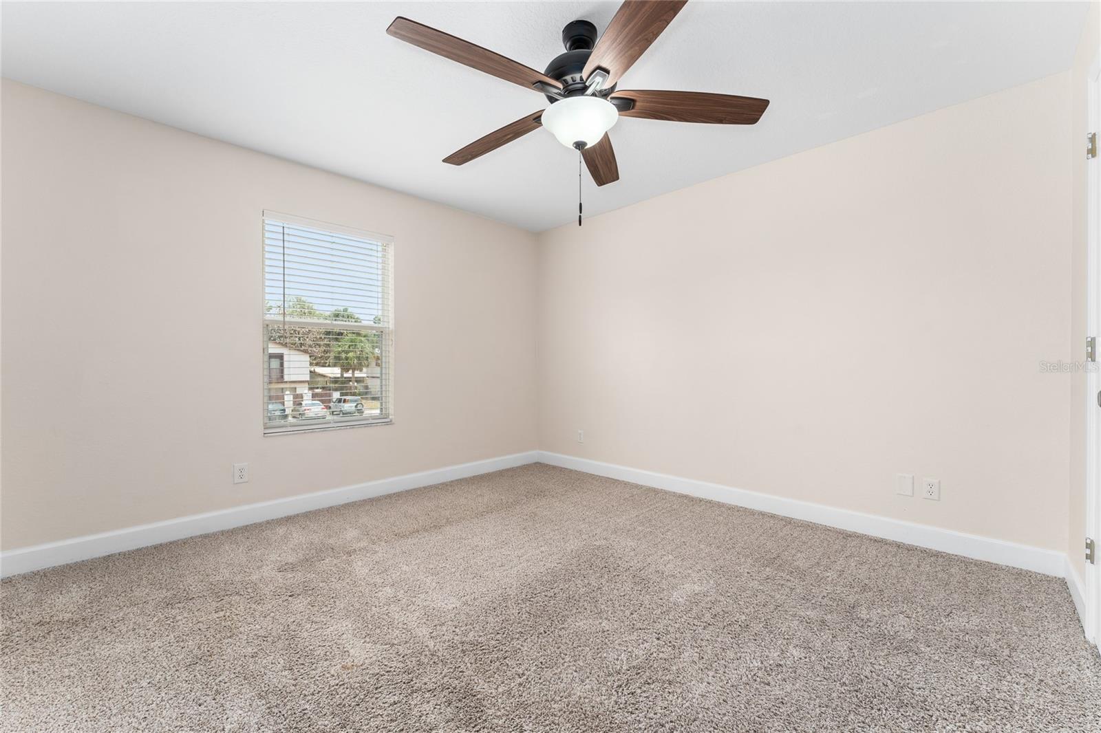 OAK TREE GARDENS TWNHMS - Residential