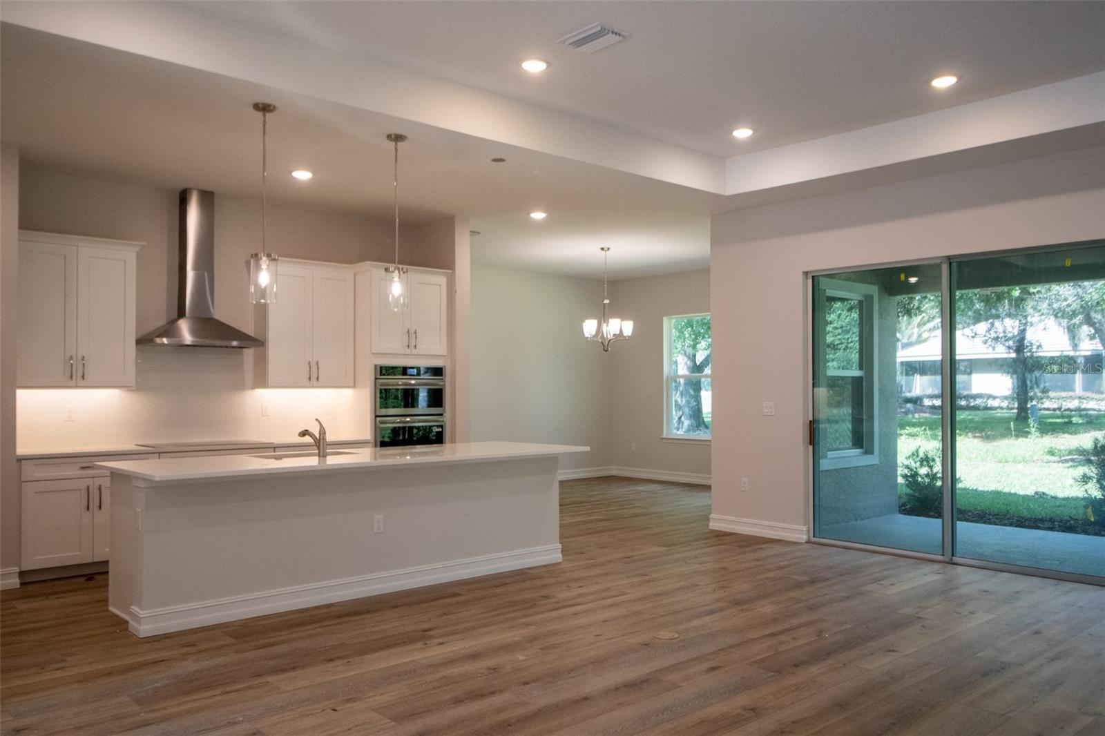 3030 W BERMUDA DUNES DRIVE