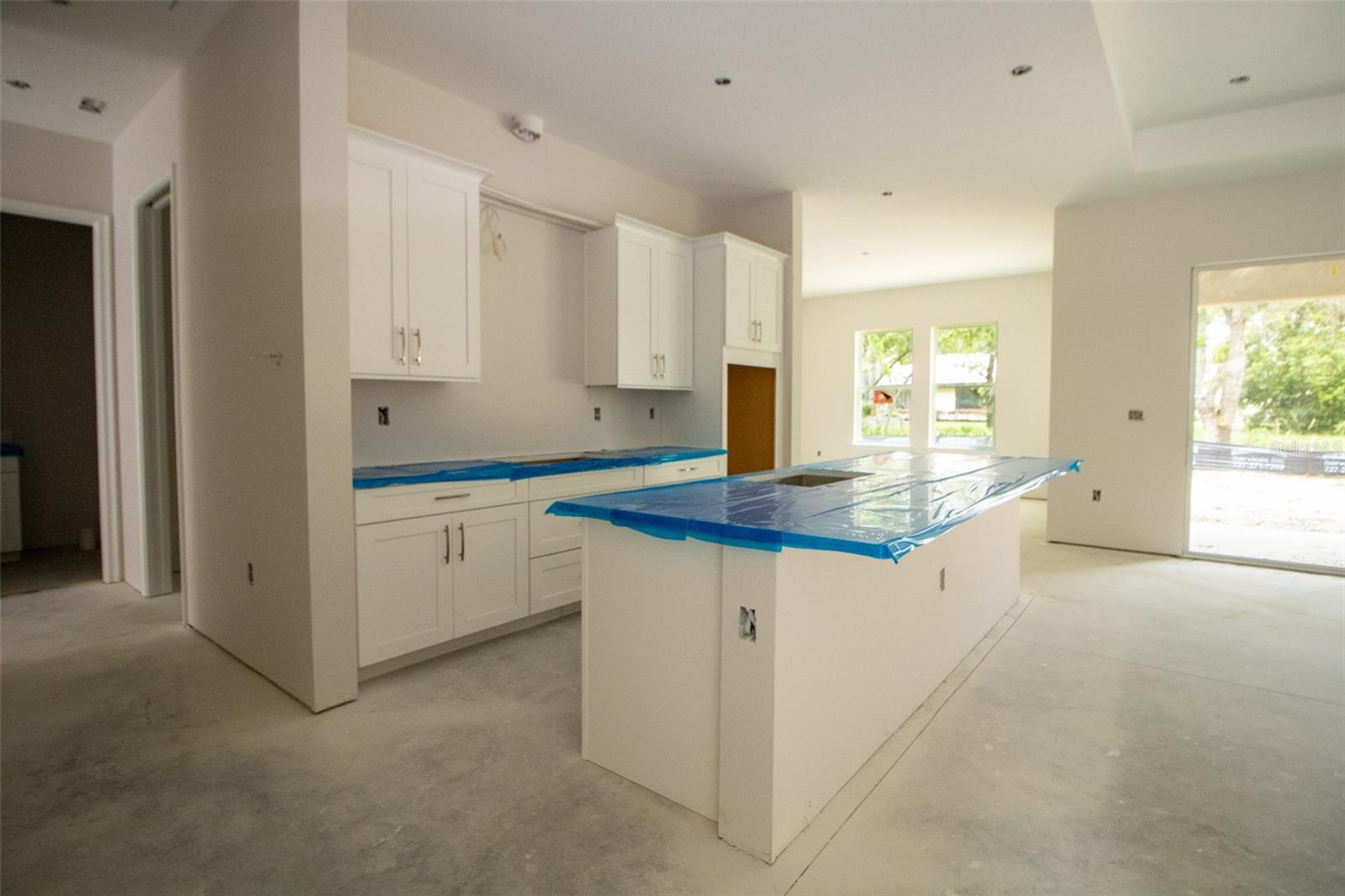 BERMUDA DUNES VILLAGE - Residential