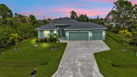 A home in PORT CHARLOTTE