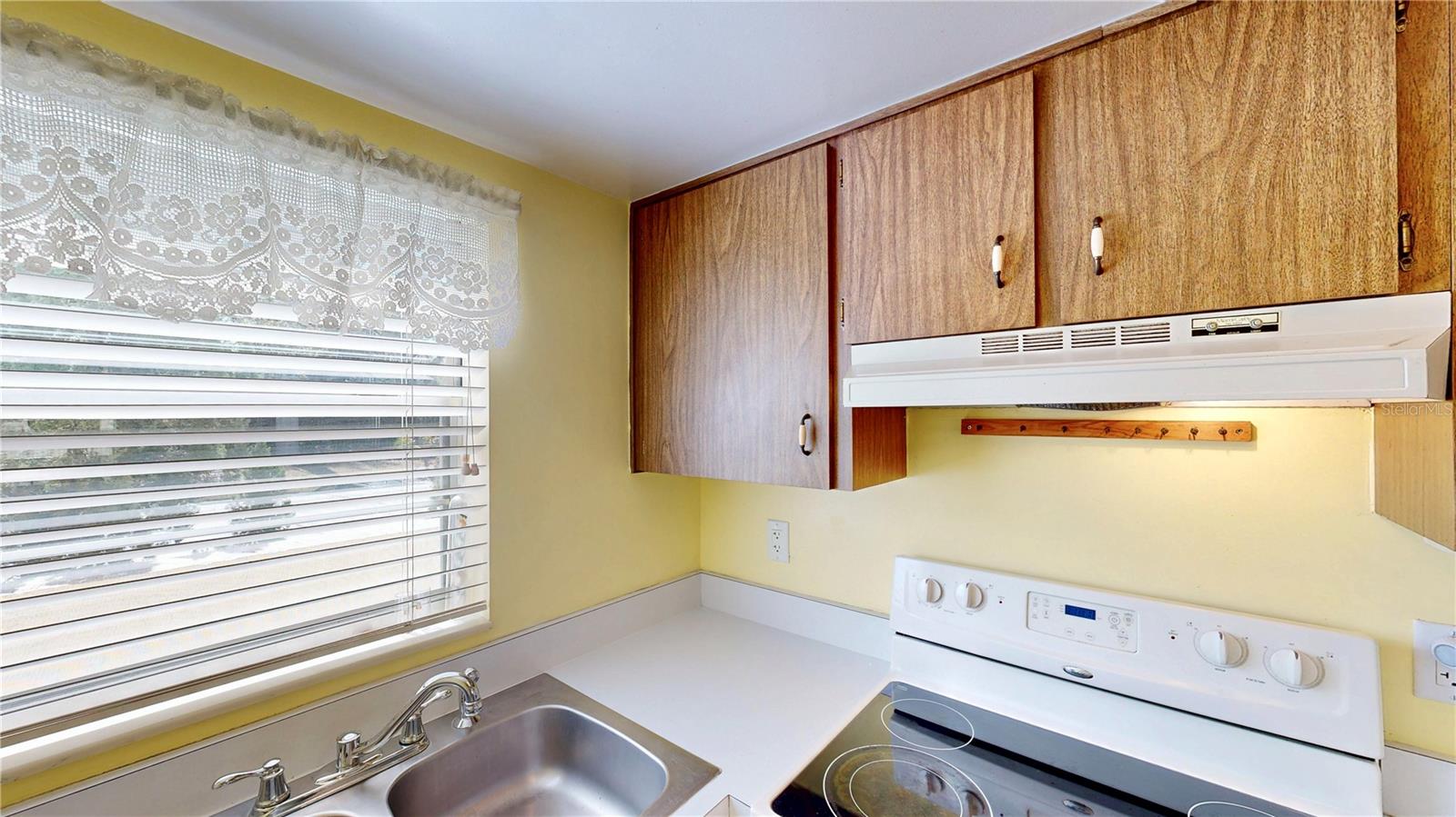 SLEEPY HARBOUR APTS CONDO - Residential