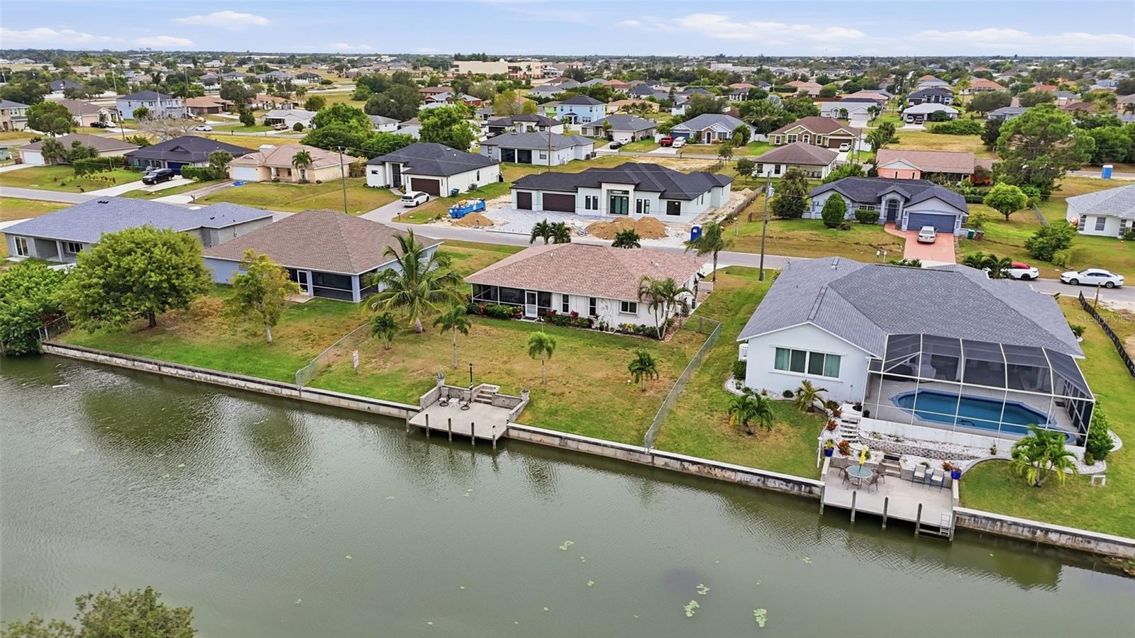 CAPE CORAL - Residential