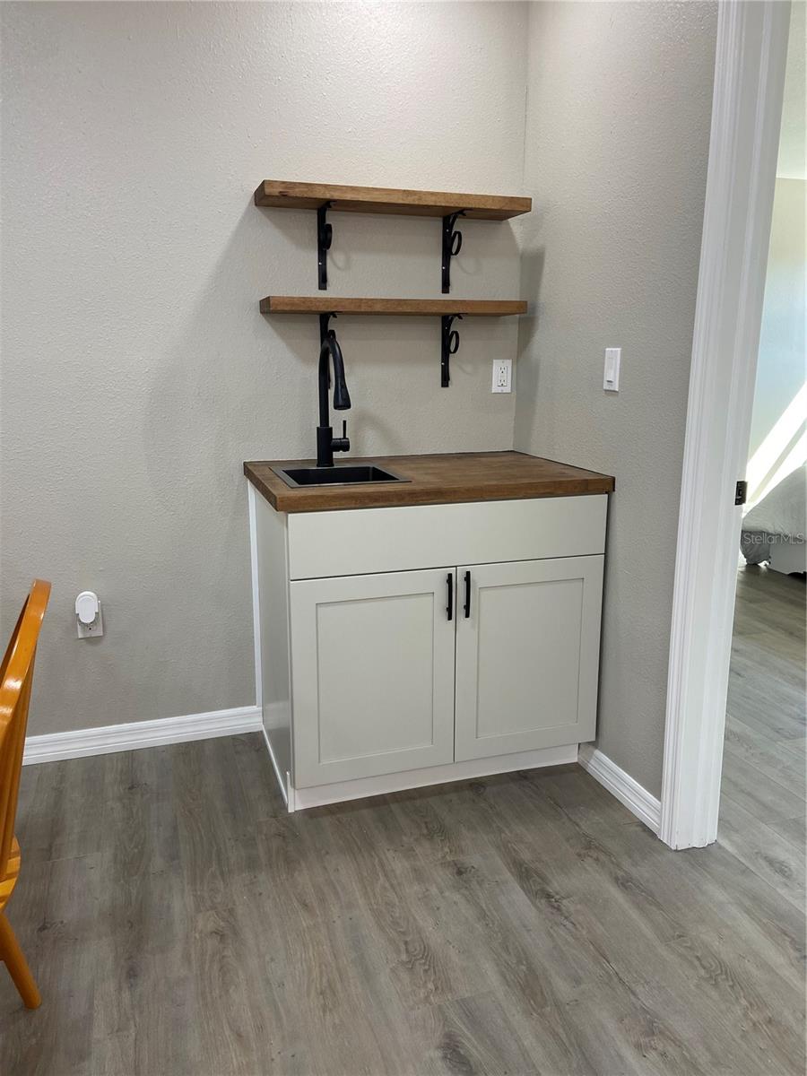 MOON LAKE ESTATES - Residential