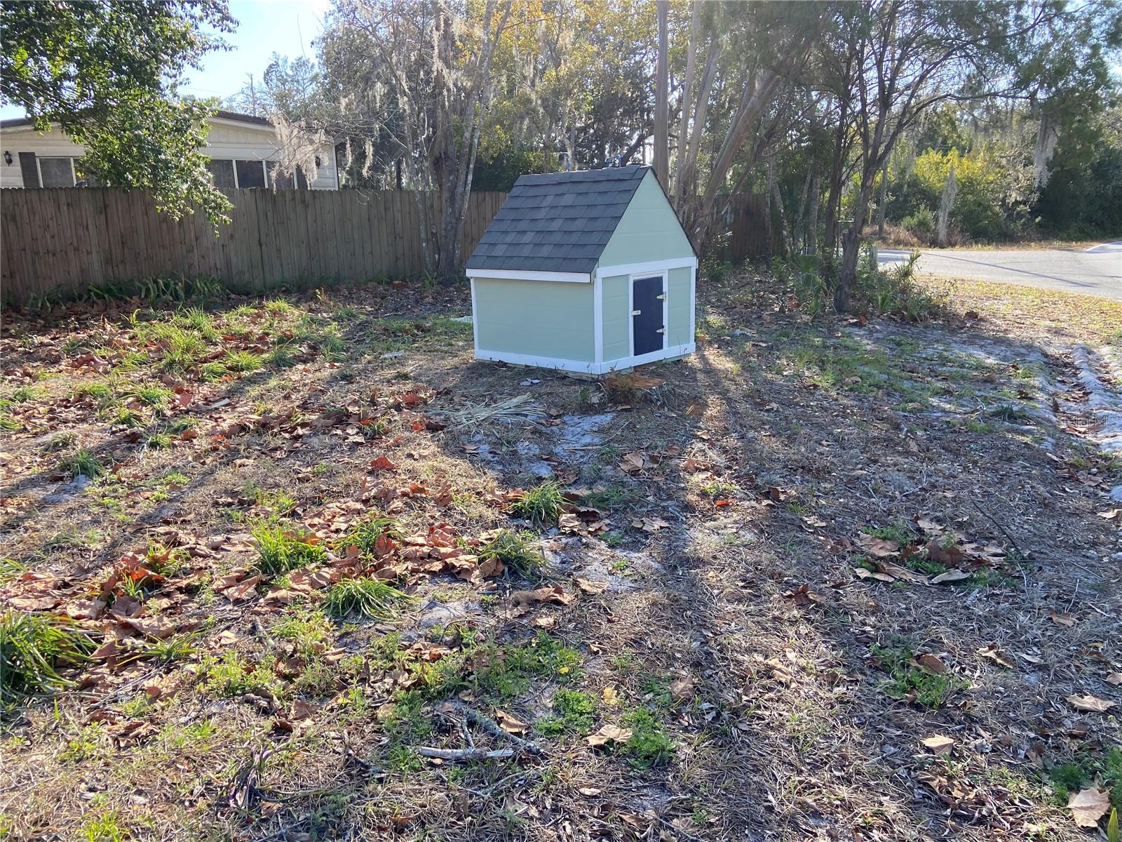 MOON LAKE ESTATES - Residential