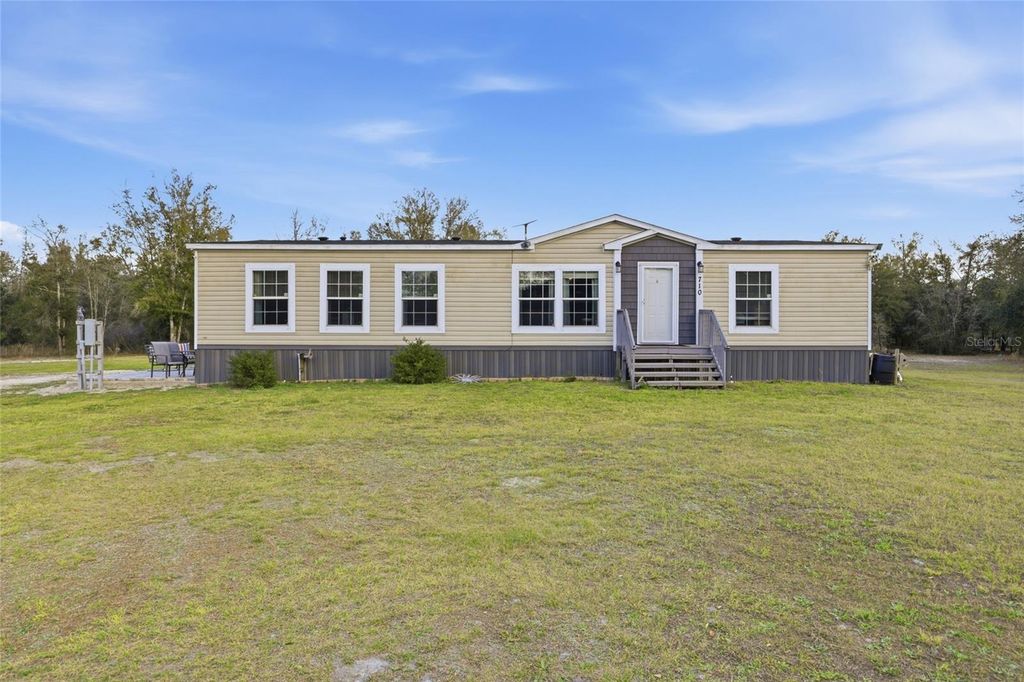 Photo of 710 SW Scout Glen, Fort White, FL 32038 (MLS # GC538224)