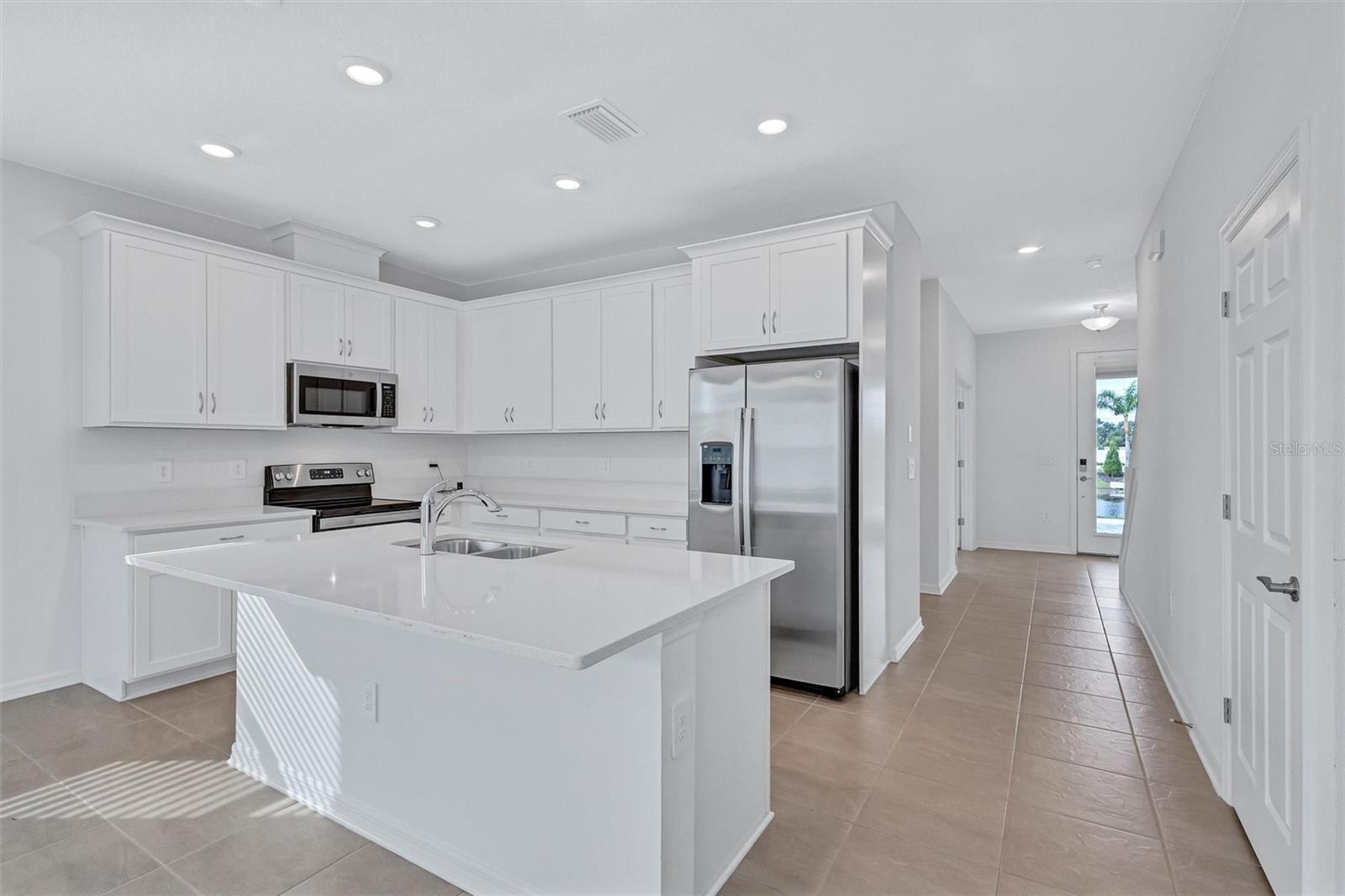 NAUTIQUE/WATERSIDE - Residential Lease