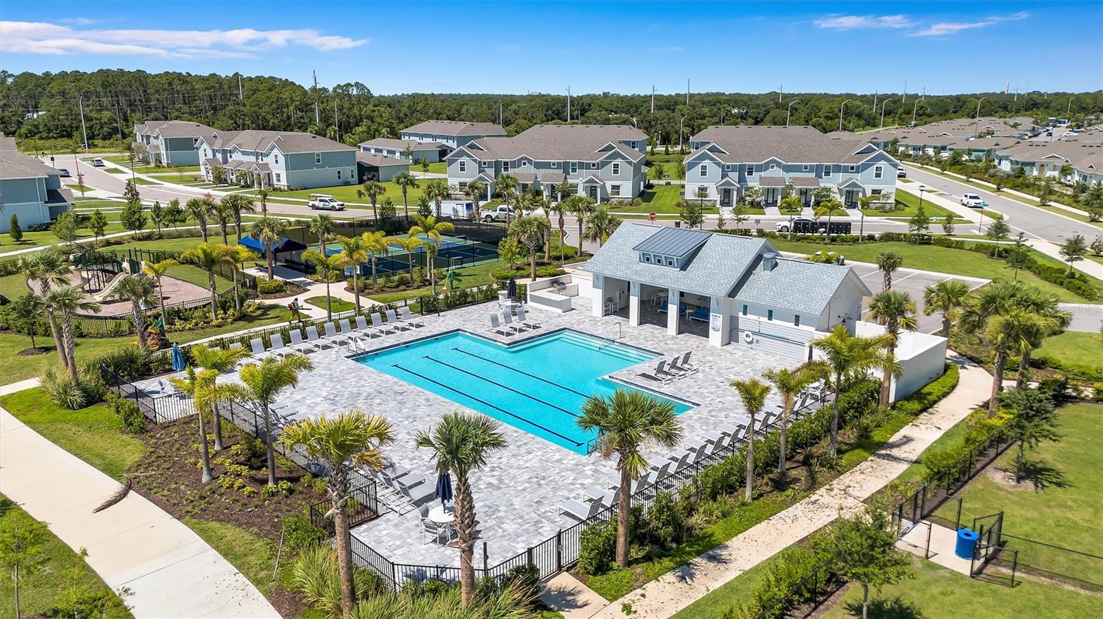 NAUTIQUE/WATERSIDE - Residential Lease