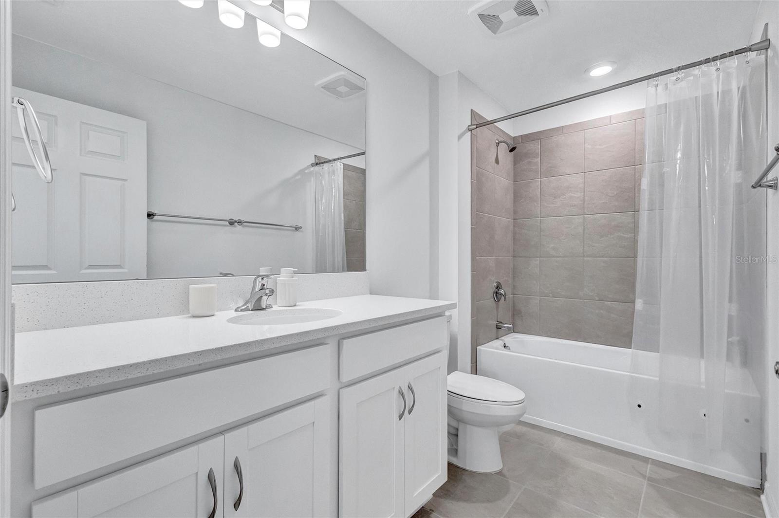 NAUTIQUE/WATERSIDE - Residential Lease