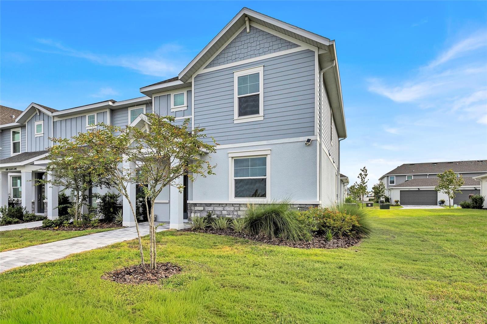 NAUTIQUE/WATERSIDE - Residential Lease