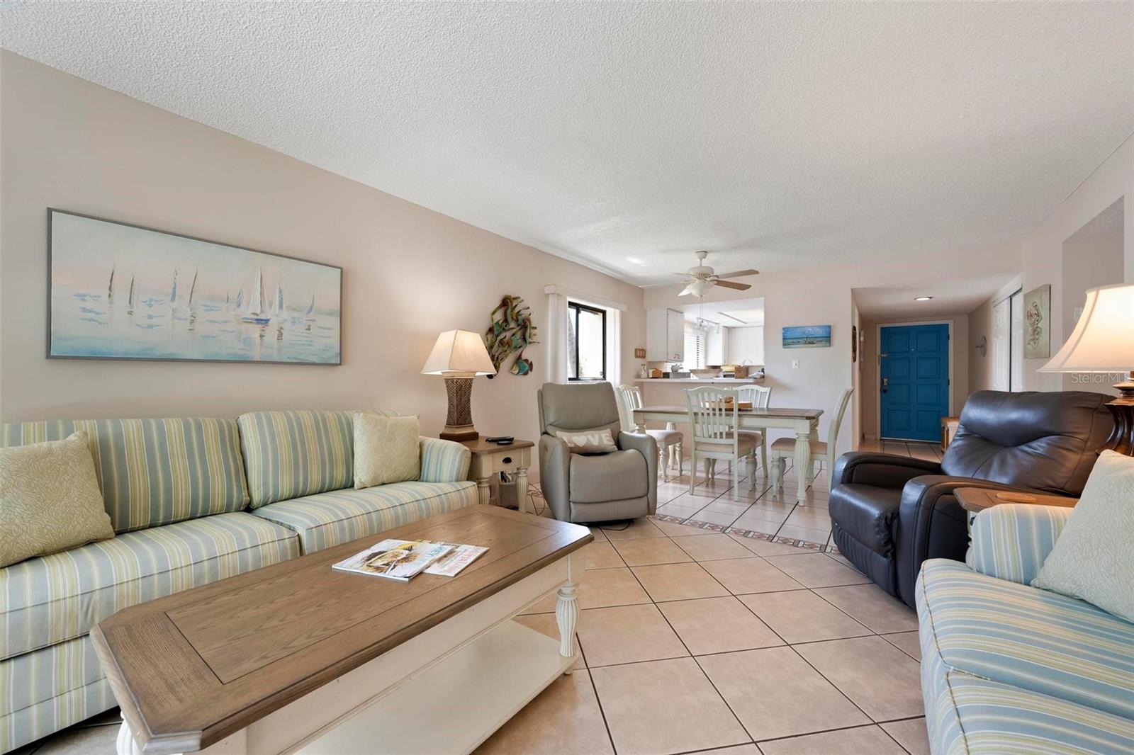 SEA WINDS - Residential