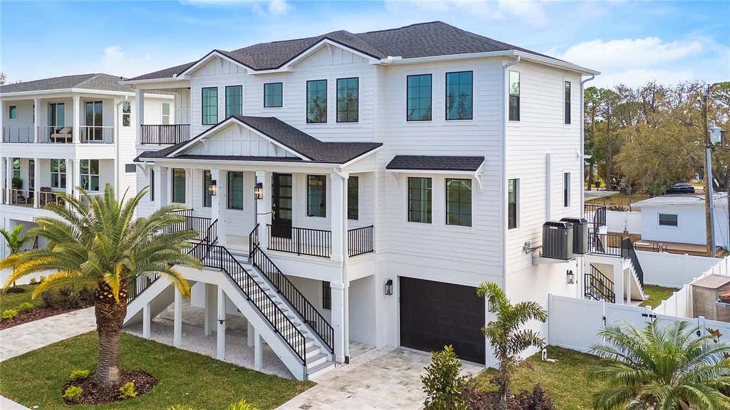 Photo of 220 90th Avenue NE, St Petersburg, FL 33702 (MLS # TB8523597)