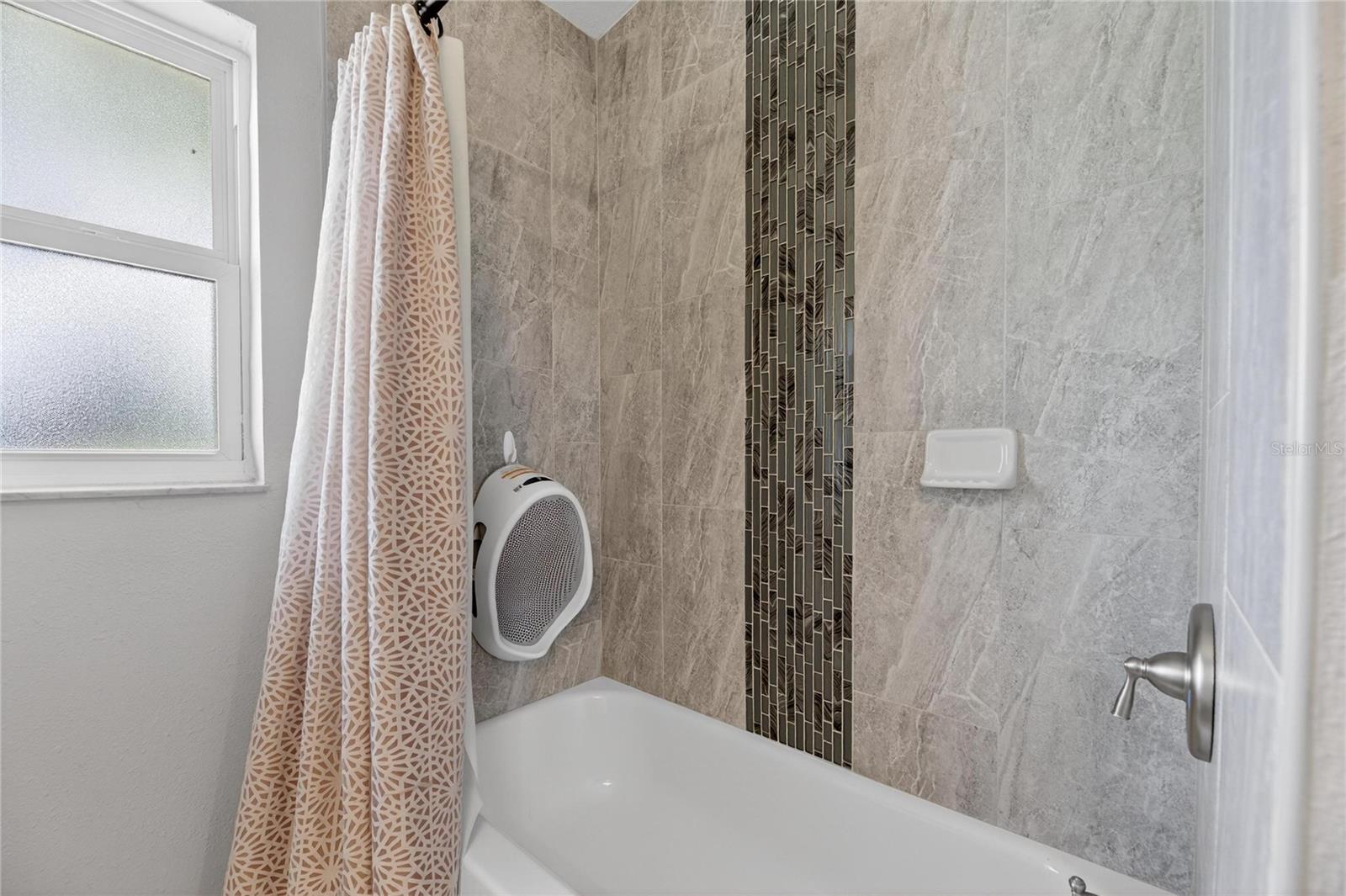 CROSS BAYOU ESTATES 1ST ADD - Residential