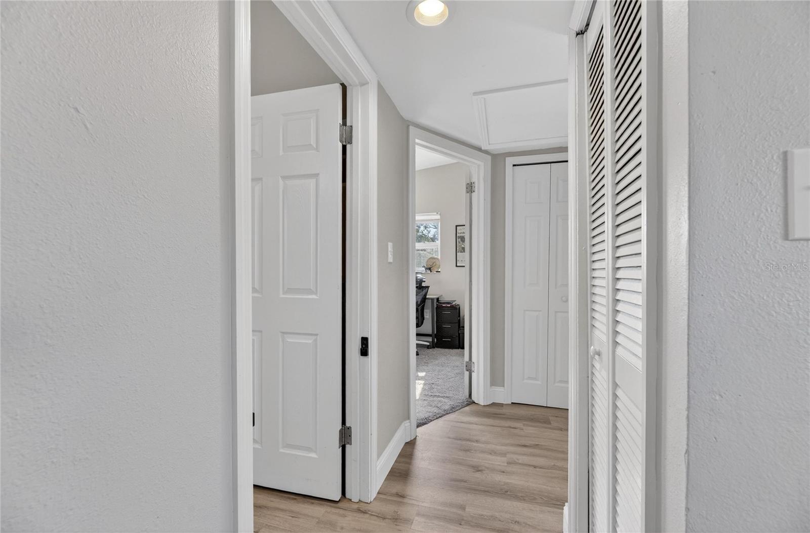 CROSS BAYOU ESTATES 1ST ADD - Residential