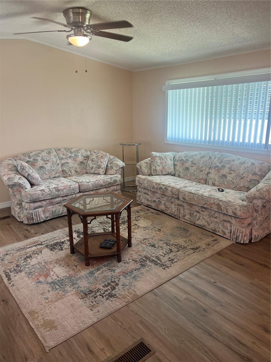 HOLIDAY PARK - Residential