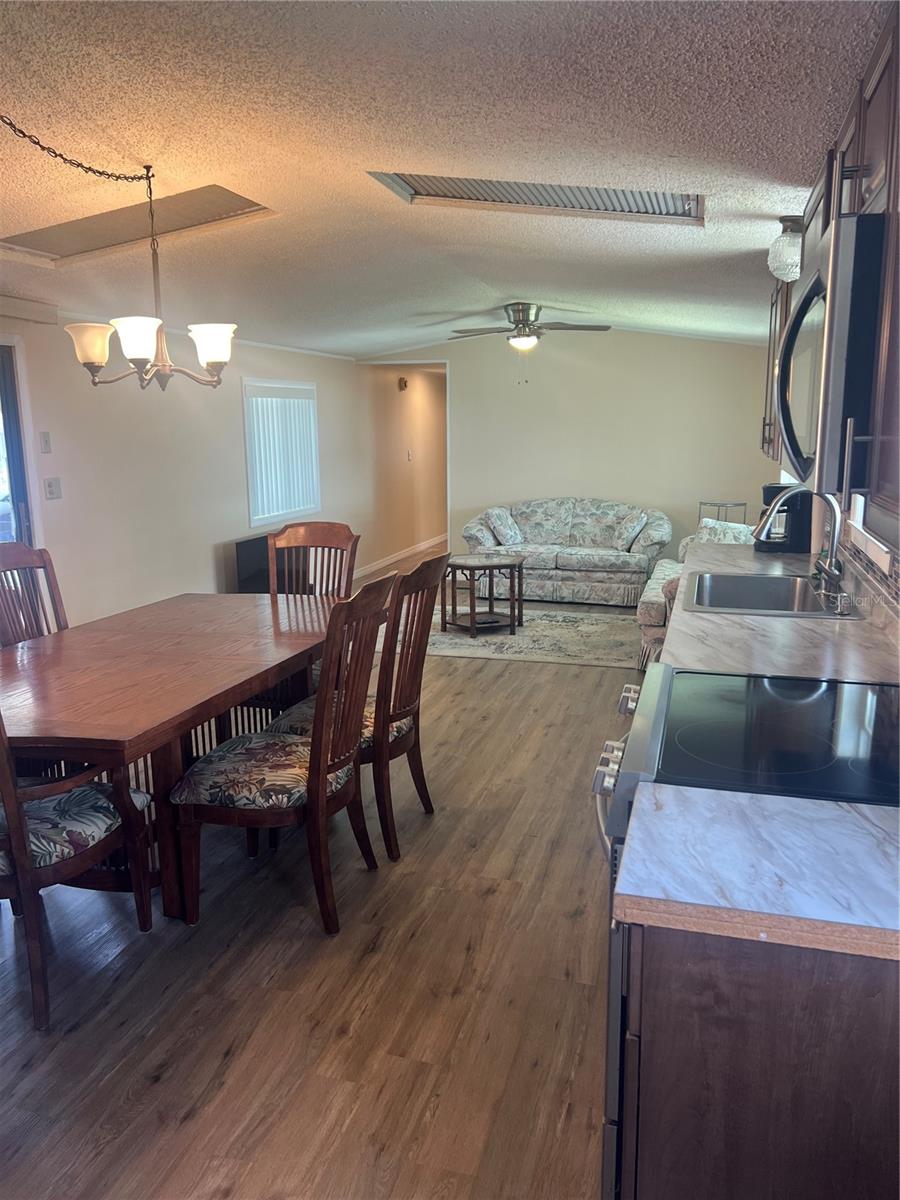 HOLIDAY PARK - Residential