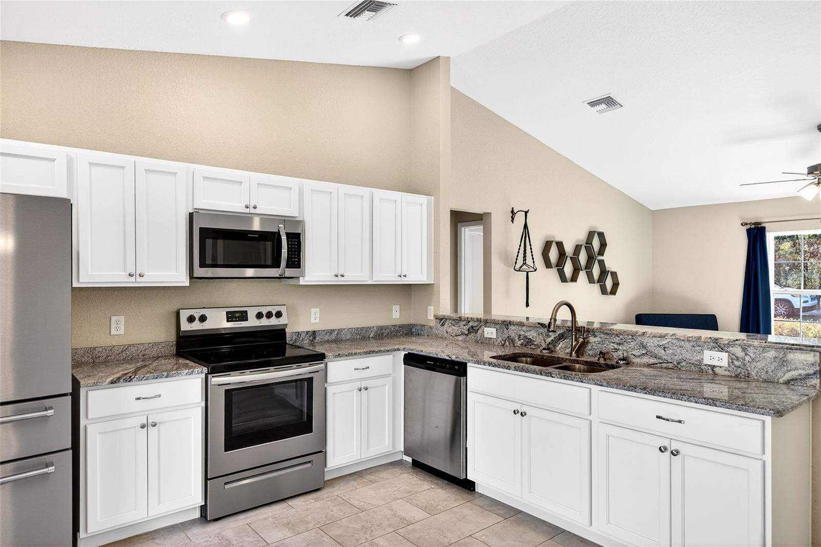 MARION OAKS UN 5 - Residential Lease