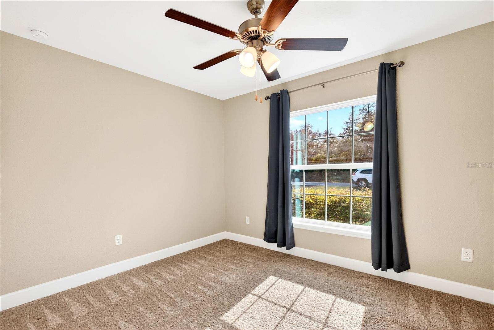 MARION OAKS UN 5 - Residential Lease