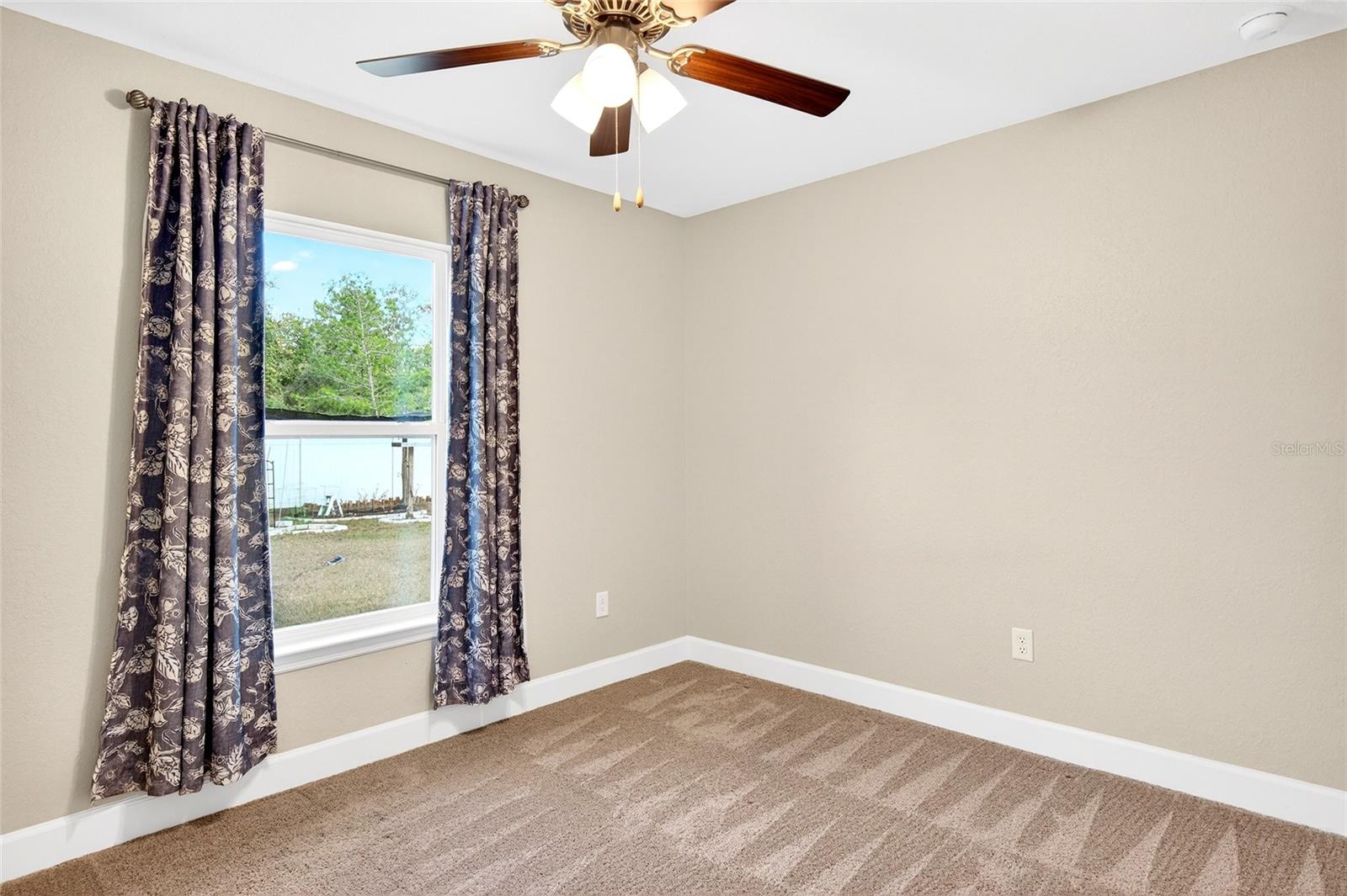 MARION OAKS UN 5 - Residential Lease