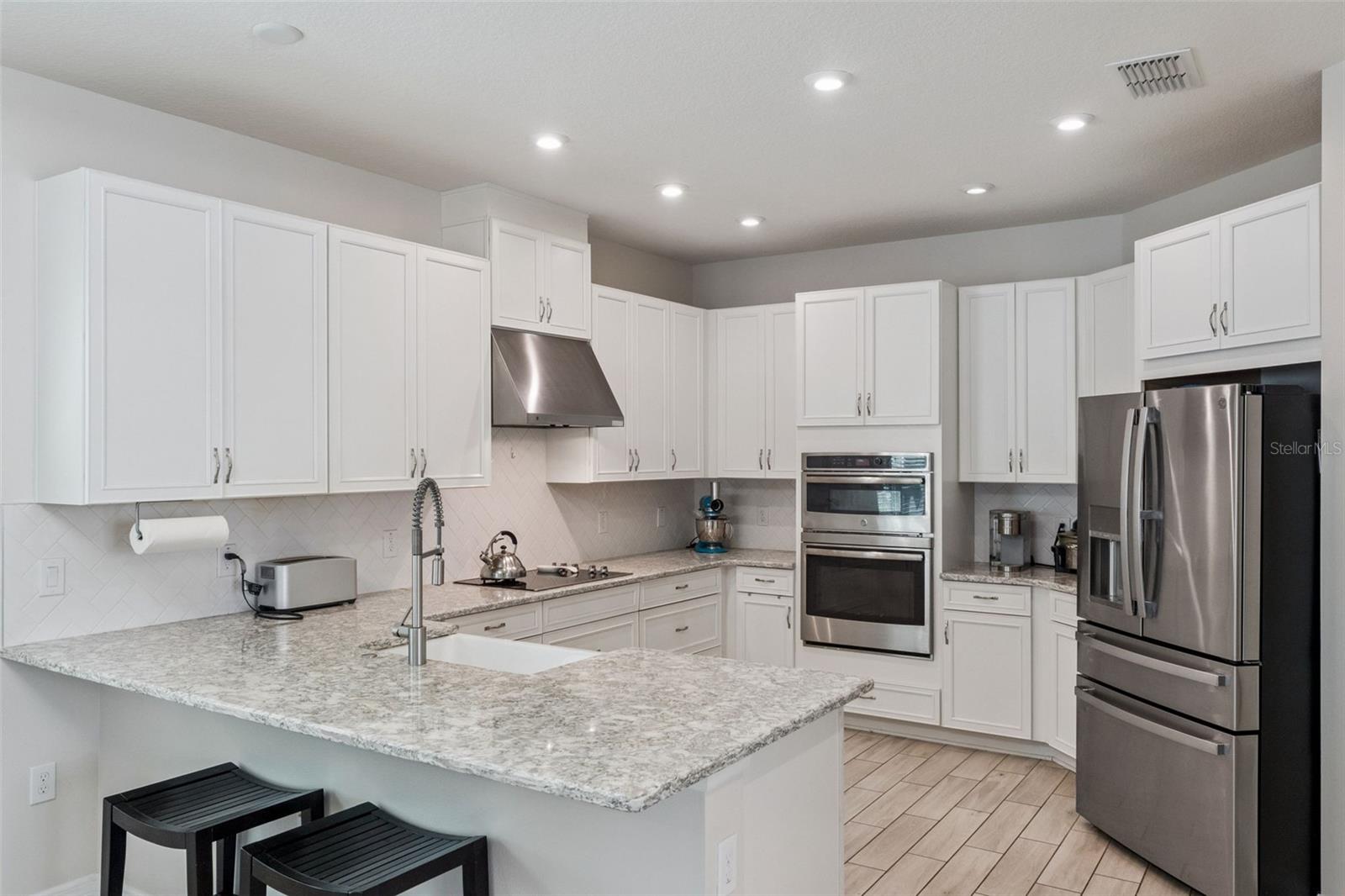 MEADOWS AT HAWKS CREST - Residential