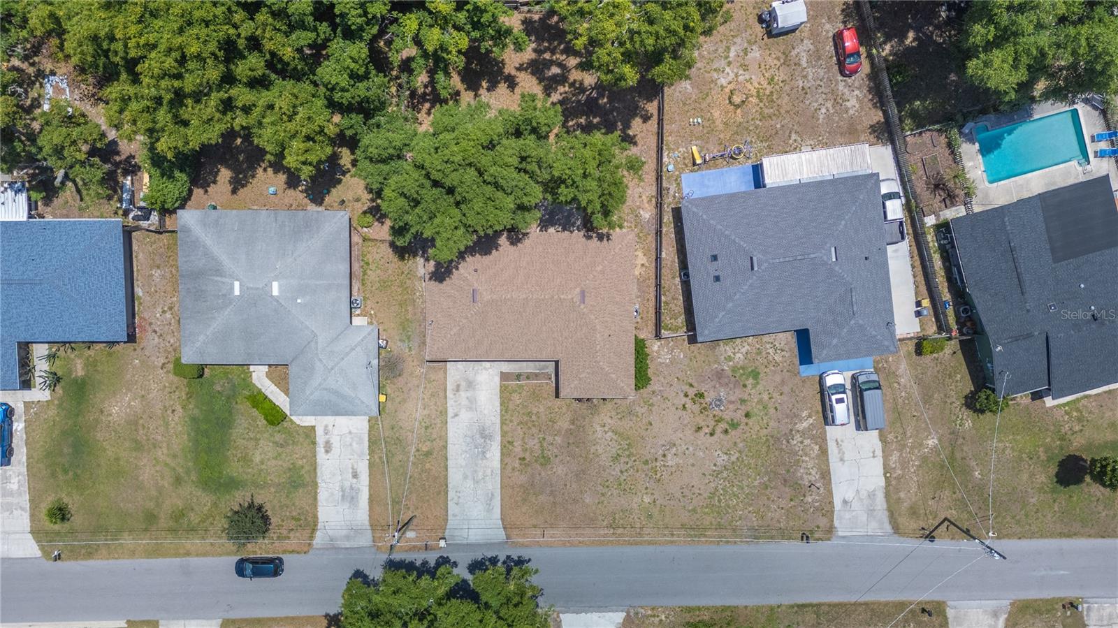 ELOISE WOODS LAKE MARIAM UNIT - Residential