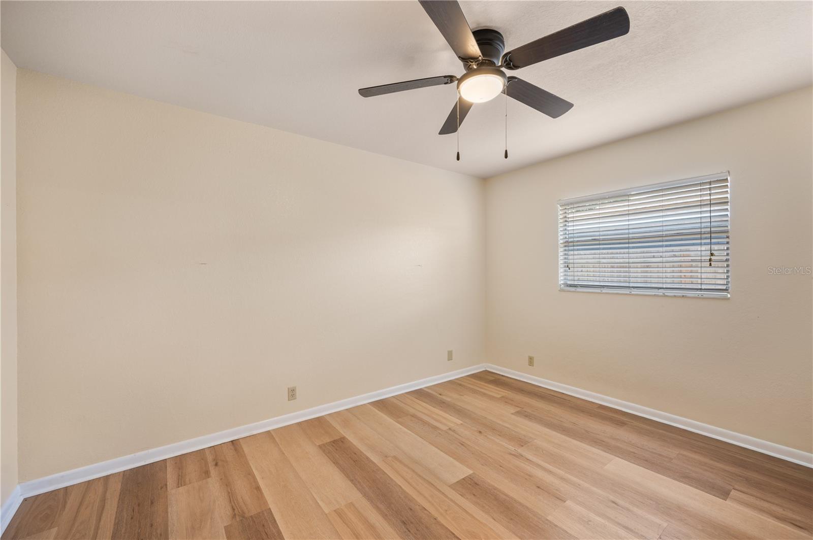 ELOISE WOODS LAKE MARIAM UNIT - Residential